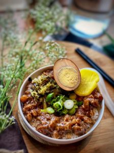 Minced pork rice bowl